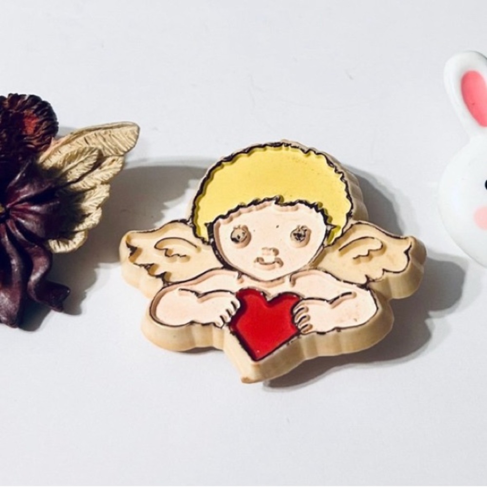 Lot of 3 Vintage Brooches Hallmark